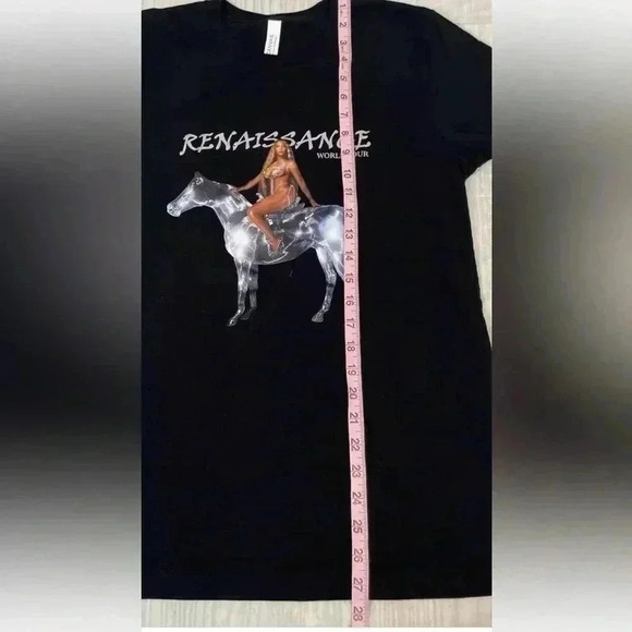 2023 Beyonce Renaissance Official World Tour Concert T-Shirt Billboard Size M - Picture 11 of 12